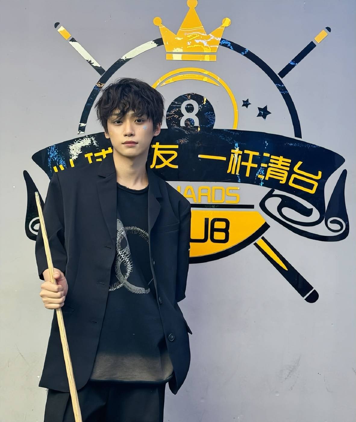 大奖：从“塌房”到“破防”这届网友太难带了！澳门新葡京网站00后梓渝凭《泥潭》杀